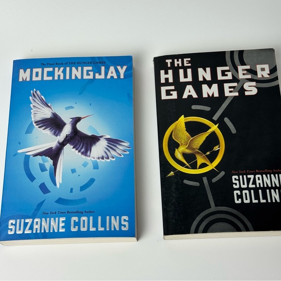 Scholastic Other - The Hunger Games Series - Mockingjay and The Hunger Games Books